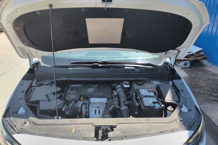 Used Buick GL6 2019 18T 6-Seater Elite Version China V Standard Engine Bay