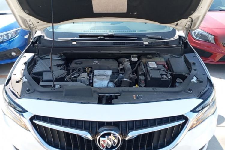 Used Buick GL6 2019 18T 6-Seater Connected Luxury Version China VI Standard Engine Bay
