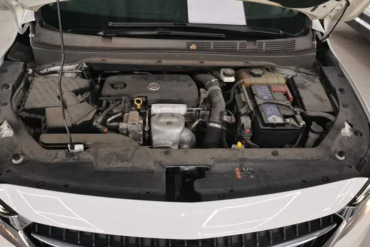 Used Buick GL6 2019 18T 6-Seater Connected Luxury Version China VI Standard Engine Bay