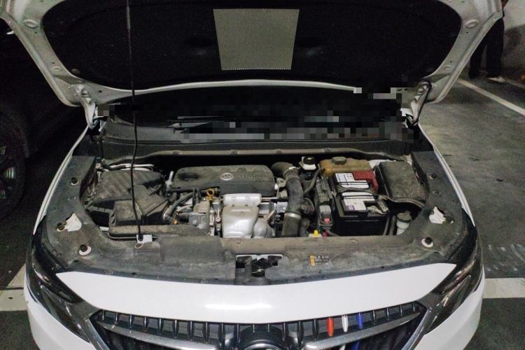 Used Buick GL6 2019 18T 6-Seater Elite Version China VI Standard Engine Bay