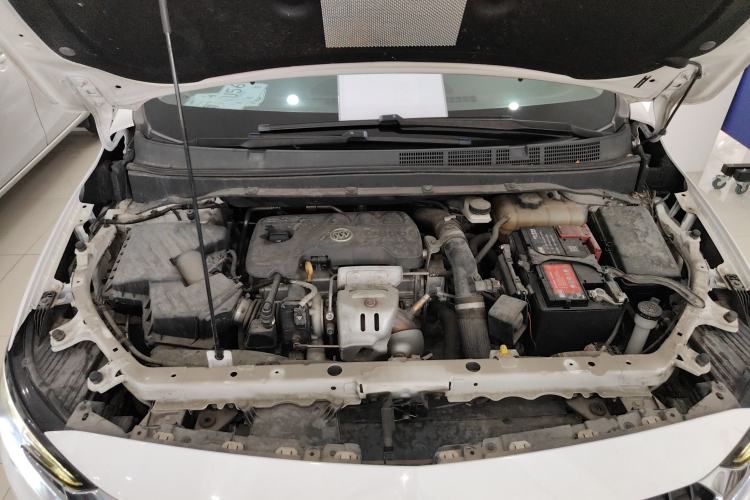 Used Buick GL6 2019 18T 6-Seater Elite Version China V Standard Engine Bay