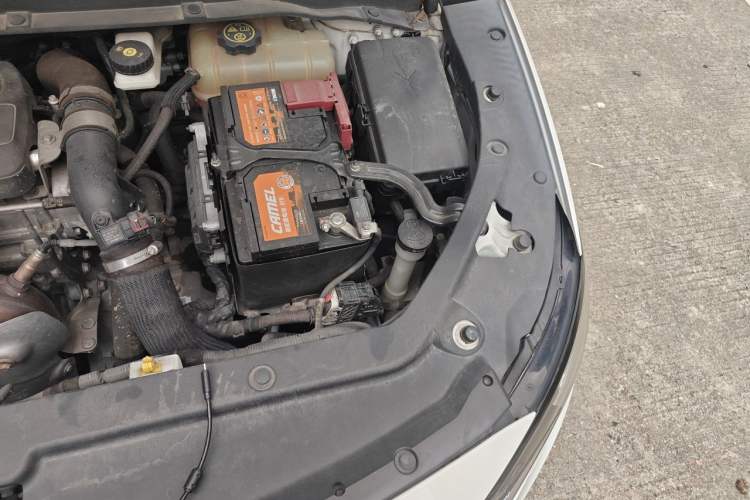 Used Buick GL6 2019 18T 6-Seater Connected Luxury Version China VI Standard Engine Bay Left