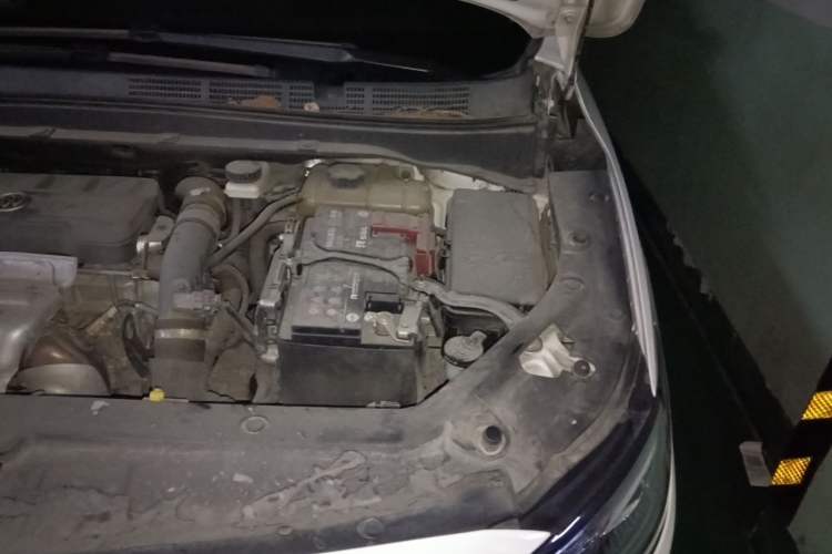 Used Buick GL6 2019 18T 6-Seater Connected Luxury Version China VI Standard Engine Bay Left