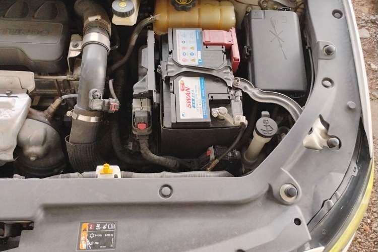 Used Buick GL6 2019 18T 6-Seater Connected Luxury Version China VI Standard Engine Bay Left