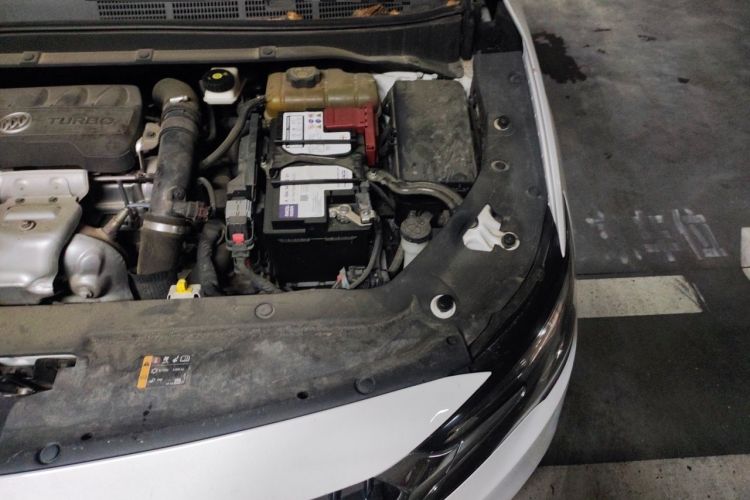 Used Buick GL6 2019 18T 6-Seater Elite Version China VI Standard Engine Bay Left