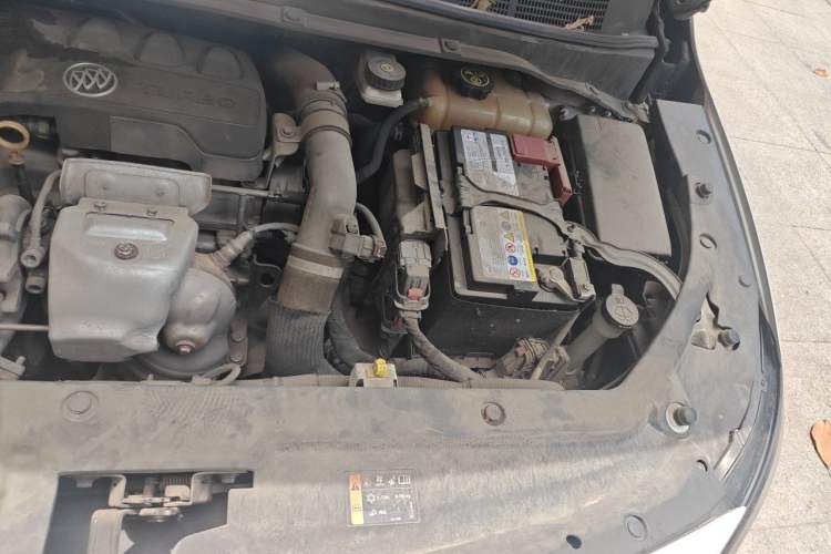 Used Buick GL6 2019 18T 6-Seater Connected Luxury Version China V Standard Engine Bay Left