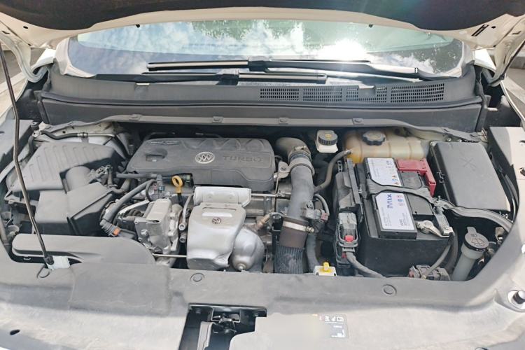 Used Buick GL6 2019 18T 6-Seater Elite Version China VI Standard Engine Bay