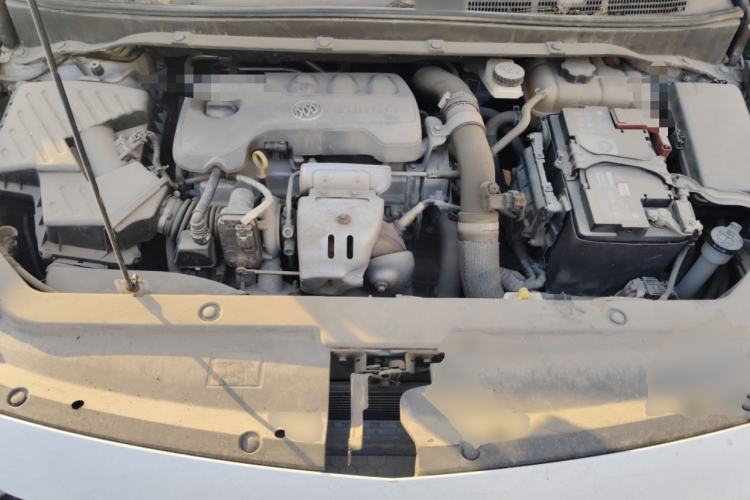 Used Buick GL6 2019 18T 6-Seater Connected Luxury Version China VI Standard Engine Bay