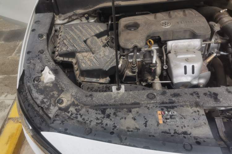 Used Buick GL6 2019 18T 6-Seater Connected Luxury Version China V Standard Engine Bay Right