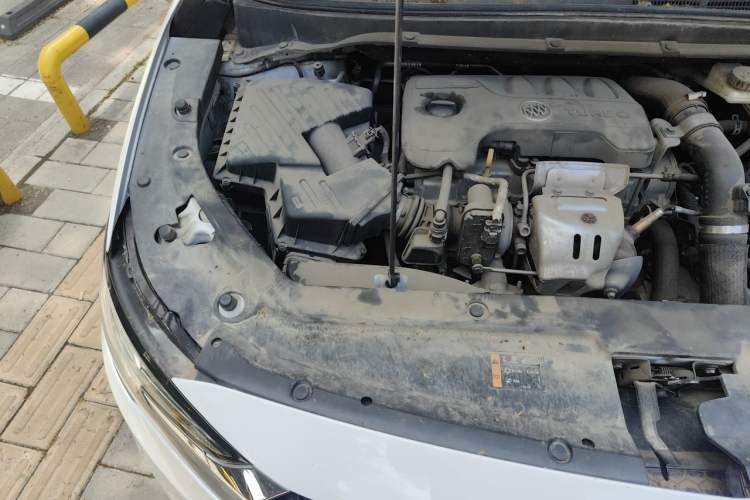 Used Buick GL6 2019 18T 6-Seater Connected Luxury Version China V Standard Engine Bay Right