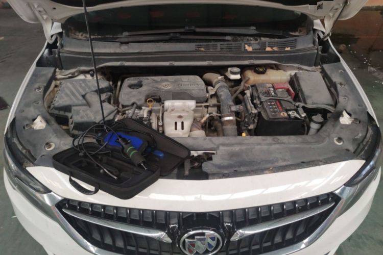 Used Buick GL6 2019 18T 6-Seater Elite Version China V Standard Engine Bay