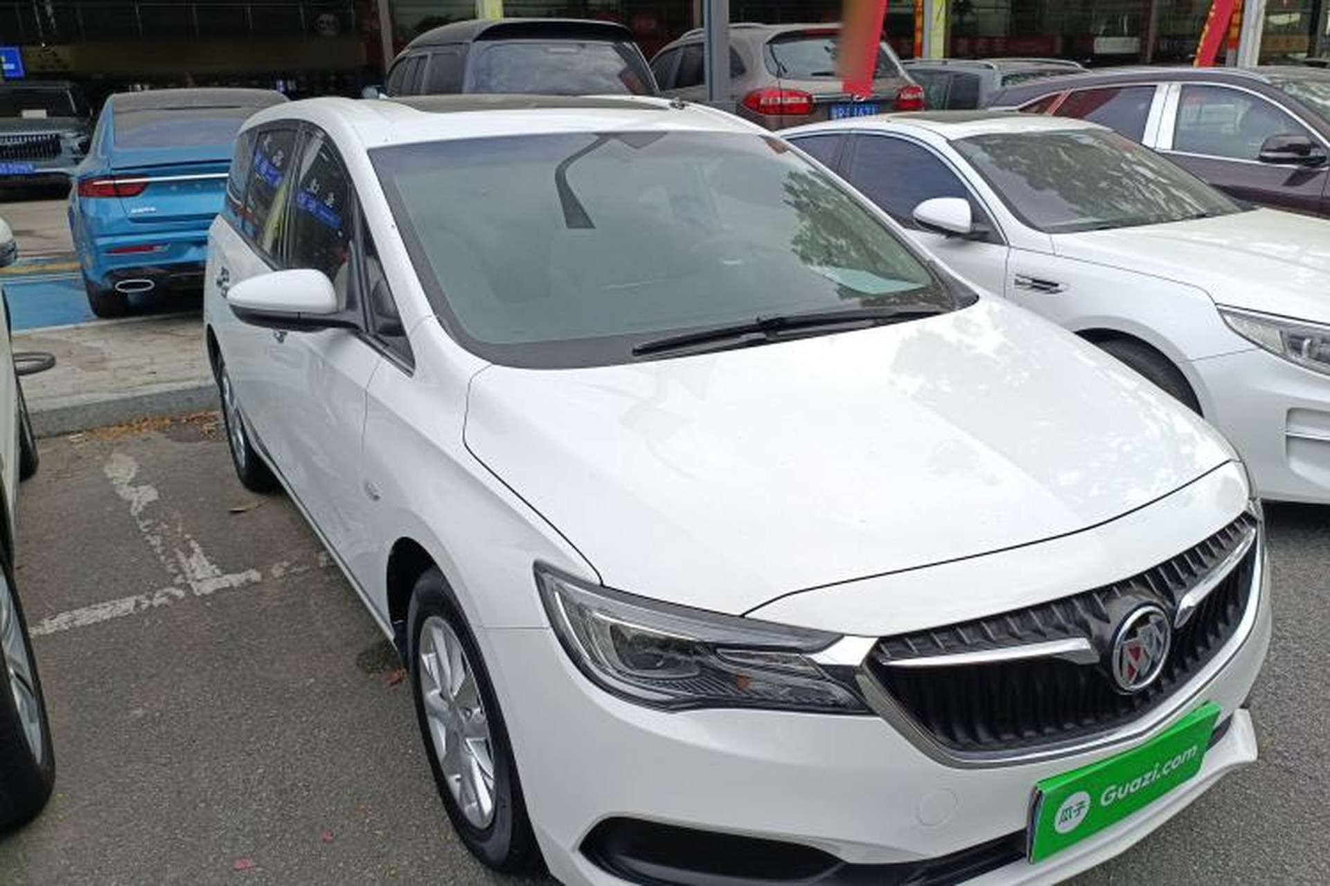 Used Buick GL6 2019 18T 6-Seater Elite Version China VI Standard Exterior 1