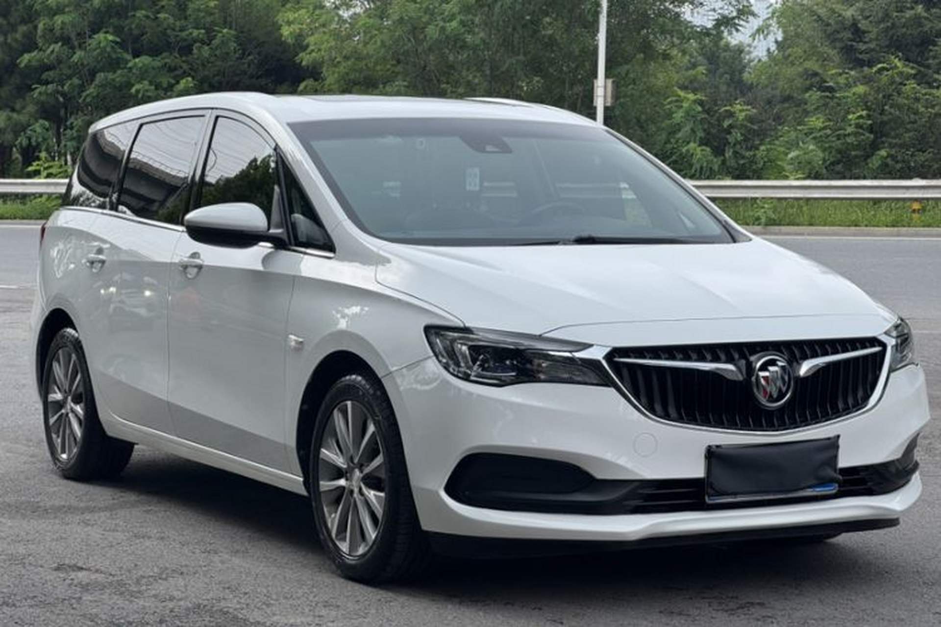 Used Buick GL6 2019 18T 6-Seater Connected Luxury Version China V Standard Exterior 2