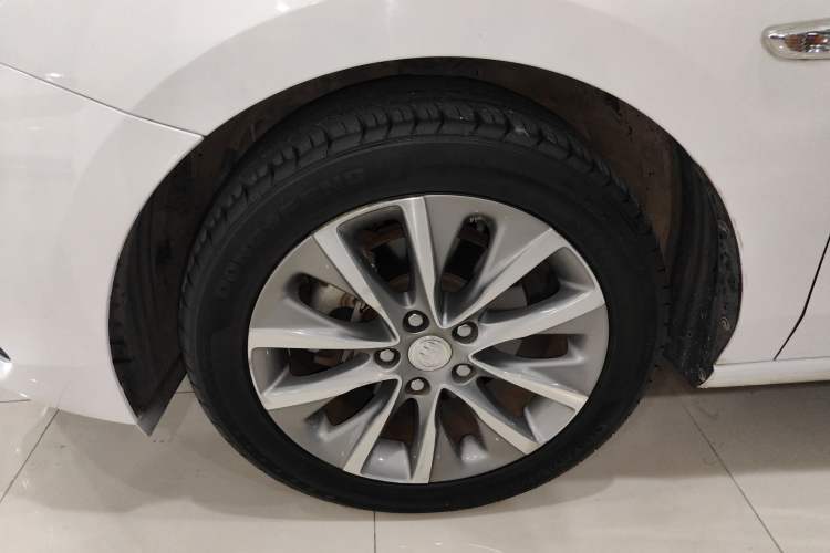Used Buick GL6 2019 18T 6-Seater Connected Luxury Version China V Standard Exterior 2