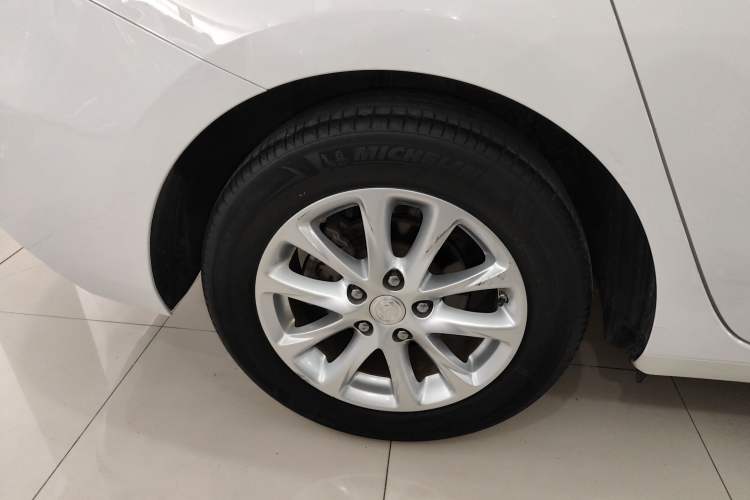 Used Buick GL6 2019 18T 6-Seater Elite Version China V Standard Exterior 3