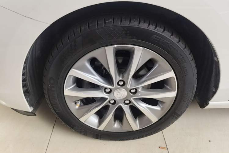 Used Buick GL6 2019 18T 5-Seater Connected Luxury Version China V Standard Exterior 4