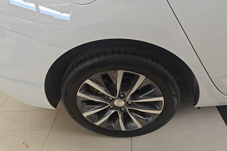 Used Buick GL6 2019 18T 6-Seater Connected Luxury Version China V Standard Exterior 5