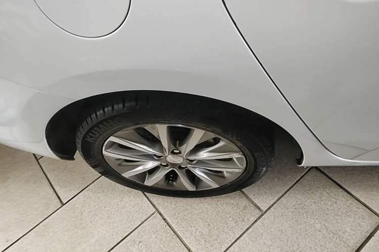 Used Buick GL6 2019 18T 5-Seater Connected Luxury Version China V Standard Exterior 5