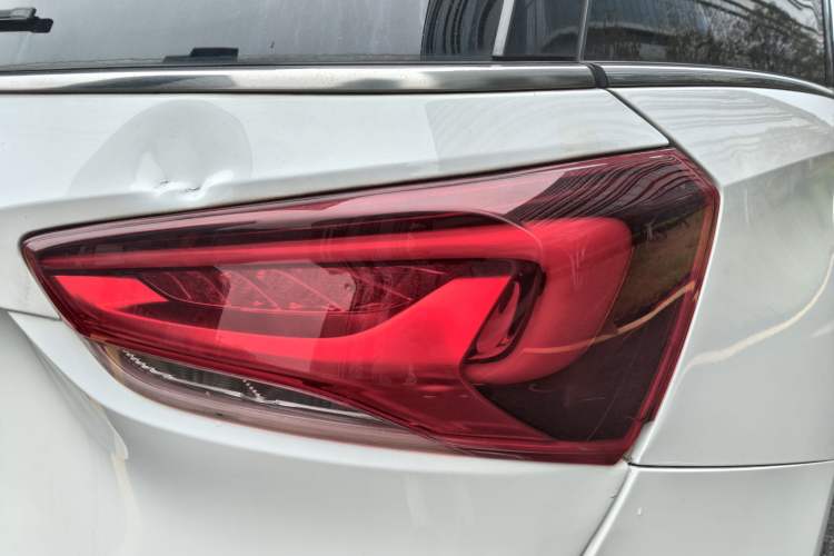 Used Buick GL6 2019 18T 6-Seater Connected Luxury Version China VI Standard Exterior 5