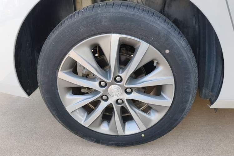 Used Buick GL6 2019 18T 6-Seater Connected Luxury Version China VI Standard Exterior 5