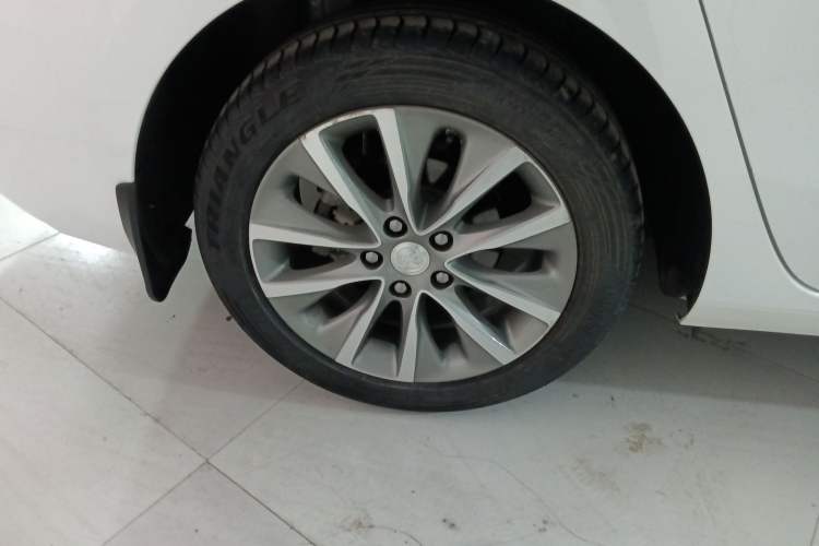 Used Buick GL6 2019 18T 6-Seater Connected Luxury Version China V Standard Exterior 5