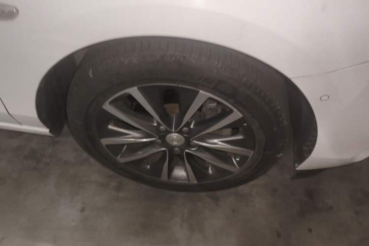 Used Buick GL6 2019 18T 6-Seater Connected Luxury Version China VI Standard Exterior 7