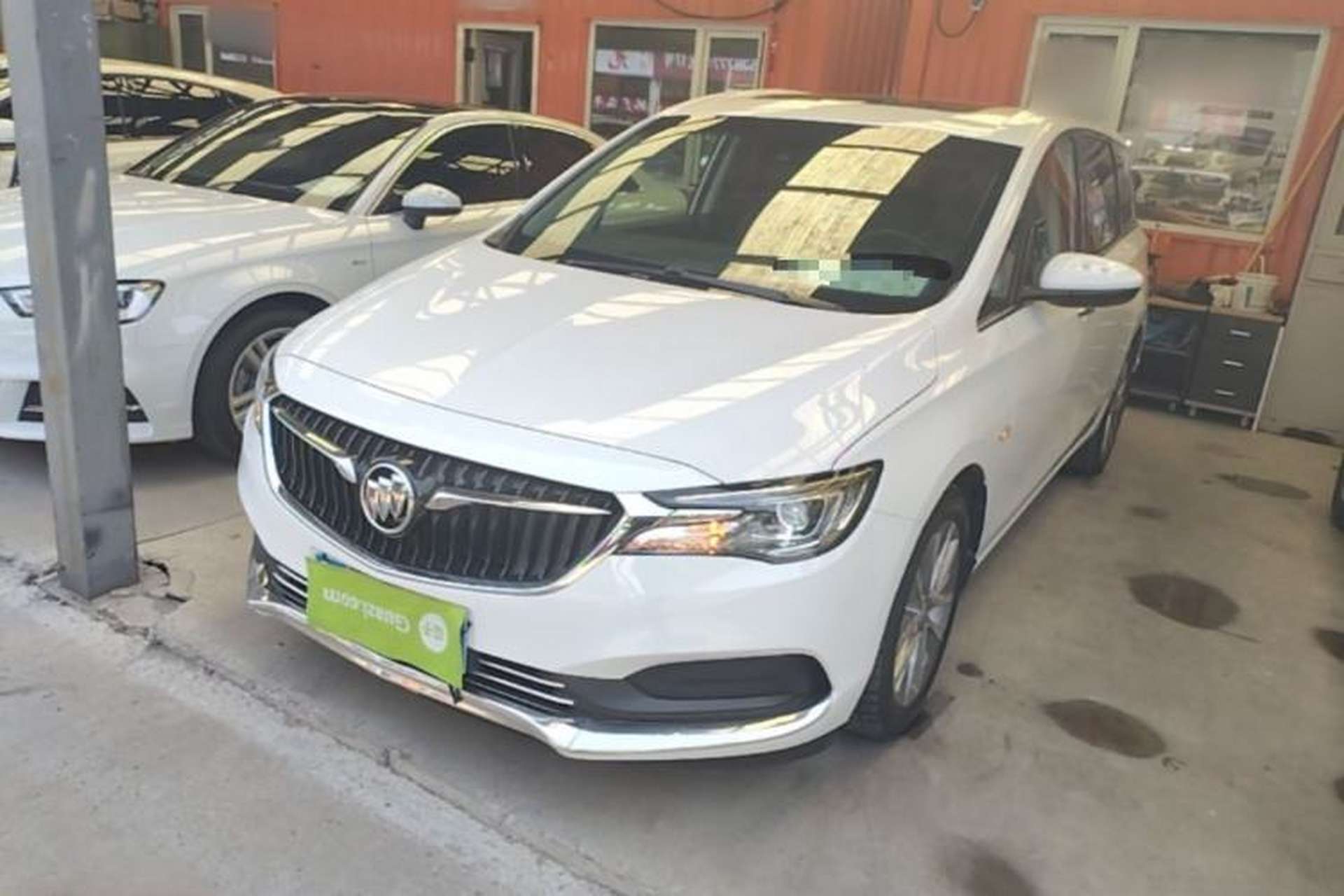 Used Buick GL6 2019 18T 6-Seater Connected Luxury Version China VI Standard Front Left 45 Deg