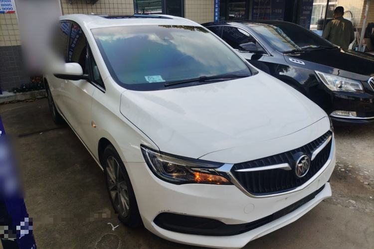 Used Buick GL6 2019 18T 6-Seater Connected Luxury Version China VI Standard Front Right 45 Deg