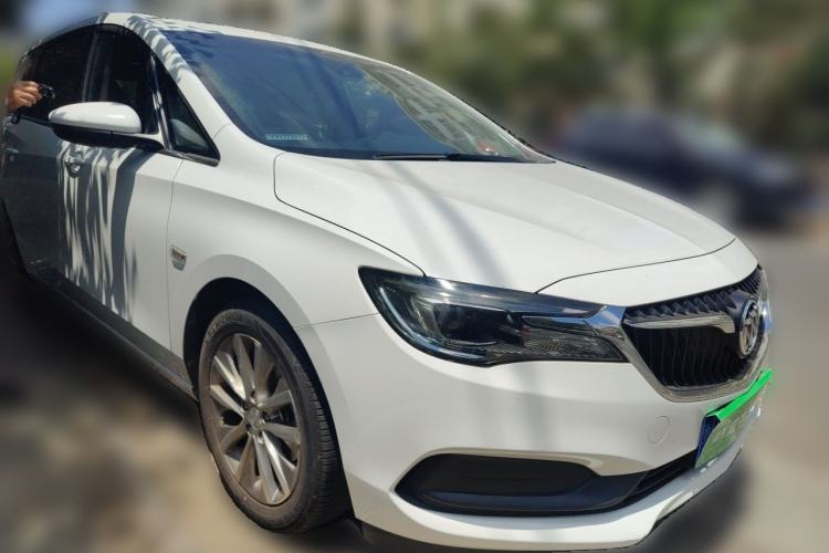 Used Buick GL6 2019 18T 6-Seater Connected Luxury Version China VI Standard Front Right 45 Deg