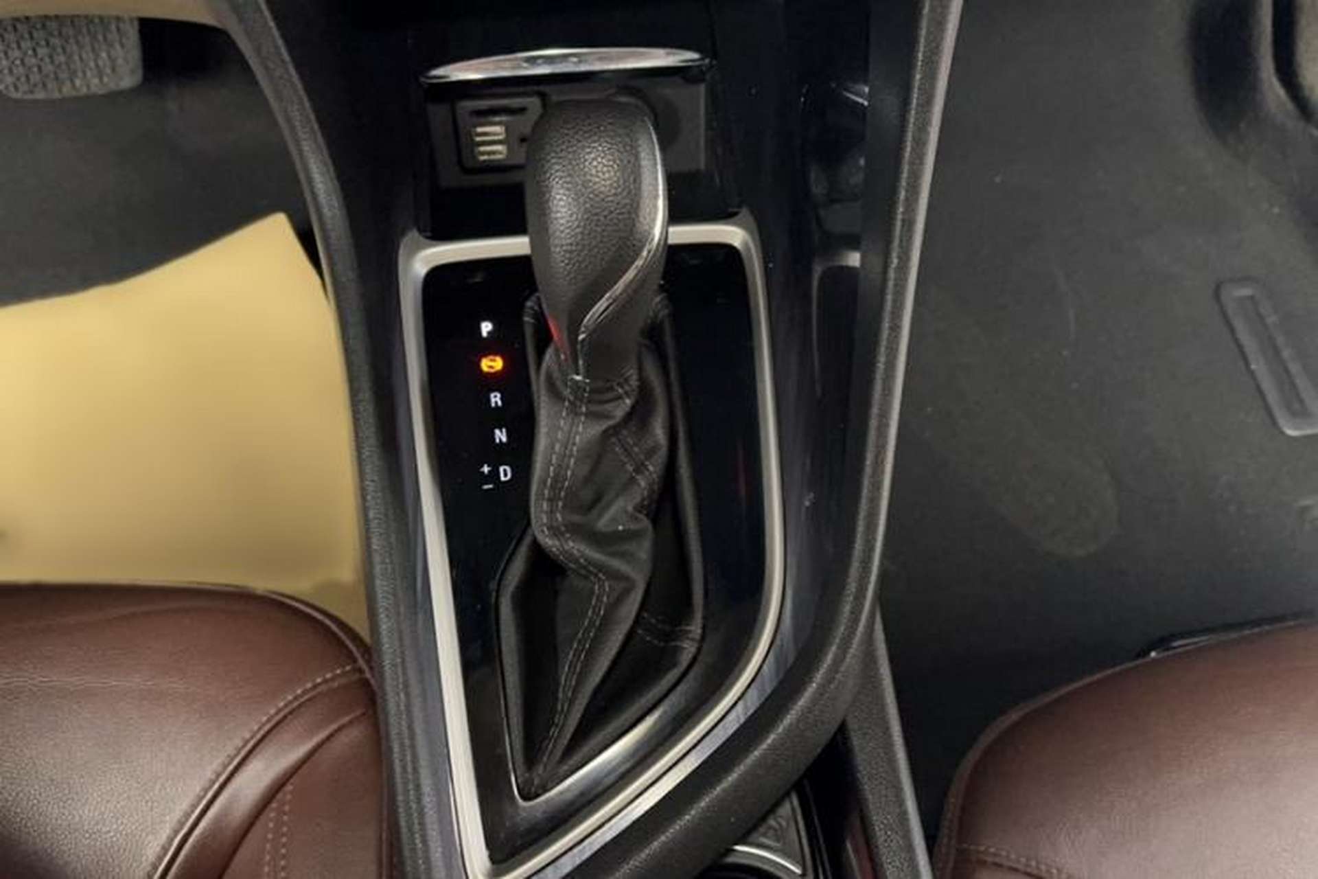 Used Buick GL6 2019 18T 6-Seater Connected Luxury Version China V Standard Gear Lever