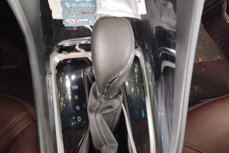 Used Buick GL6 2019 18T 6-Seater Connected Luxury Version China VI Standard Gear Lever
