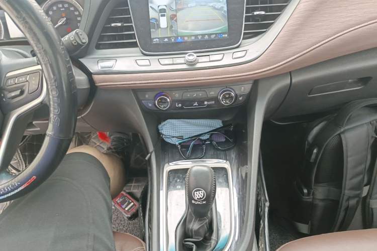 Used Buick GL6 2019 18T 6-Seater Connected Luxury Version China V Standard Gear Lever