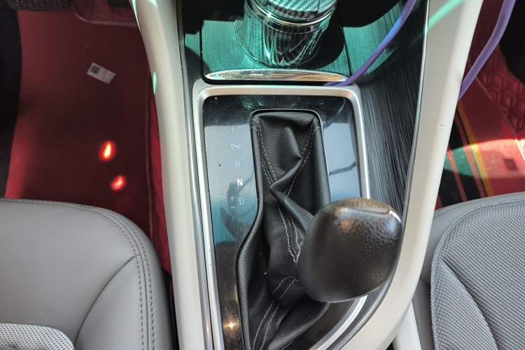 Used Buick GL6 2019 18T 6-Seater Elite Version China V Standard Gear Lever