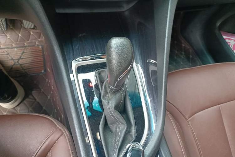Used Buick GL6 2019 18T 6-Seater Connected Luxury Version China V Standard Gear Lever
