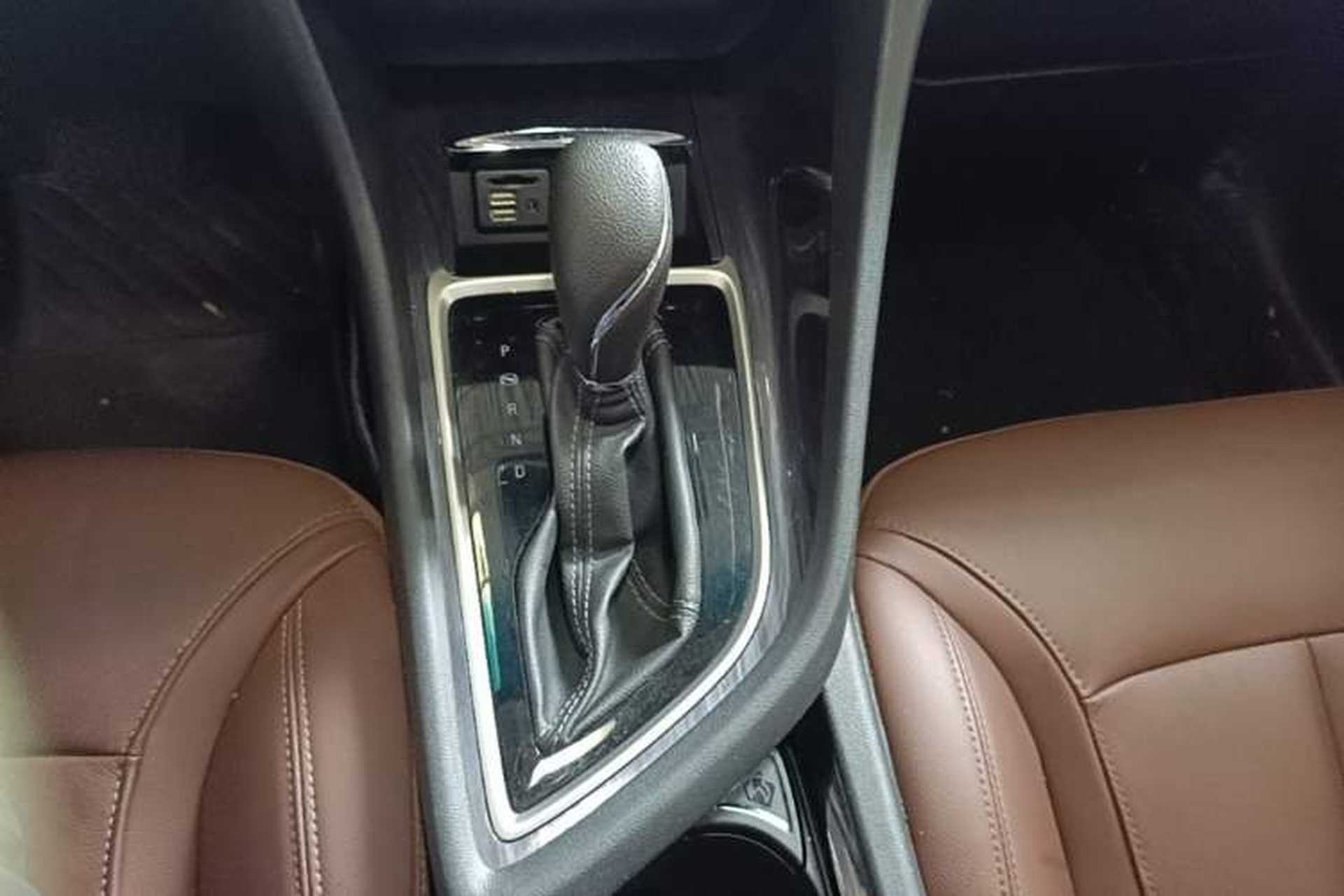Used Buick GL6 2019 18T 6-Seater Connected Luxury Version China VI Standard Gear Lever