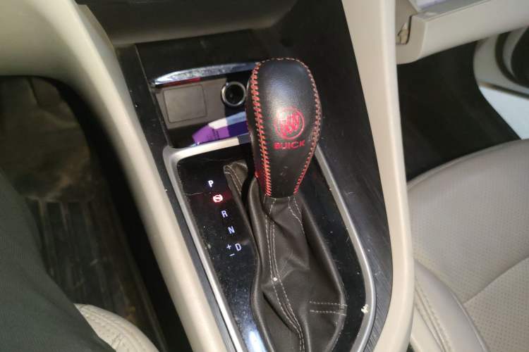 Used Buick GL6 2019 18T 6-Seater Elite Version China V Standard Gear Lever