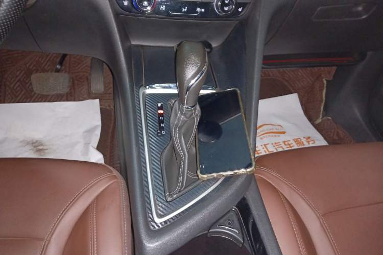 Used Buick GL6 2019 18T 6-Seater Connected Luxury Version China V Standard Gear Lever