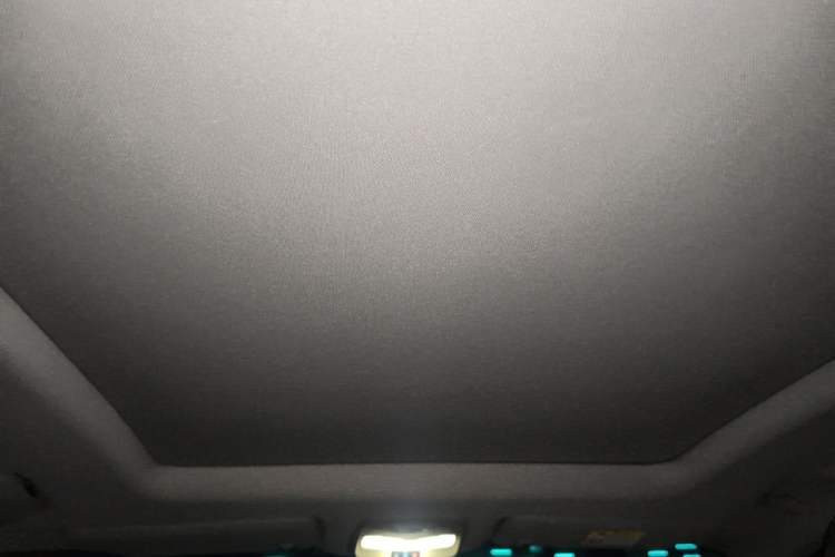 Used Buick GL6 2019 18T 6-Seater Connected Luxury Version China VI Standard Headliner