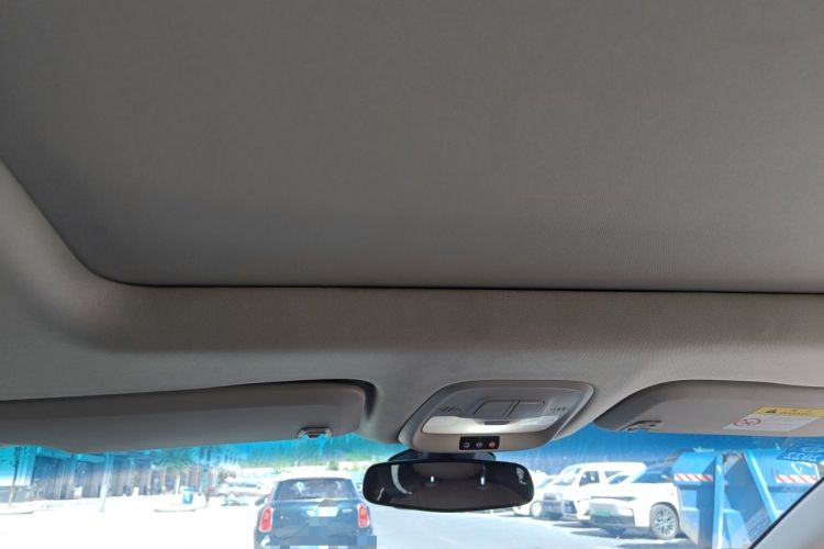 Used Buick GL6 2019 18T 6-Seater Connected Luxury Version China VI Standard Headliner