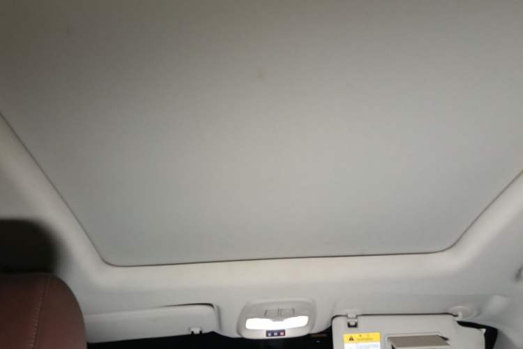 Used Buick GL6 2019 18T 6-Seater Connected Luxury Version China VI Standard Headliner