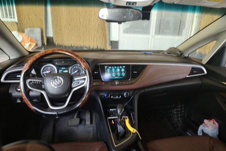 Used Buick GL6 2019 18T 6-Seater Connected Luxury Version China VI Standard Headliner