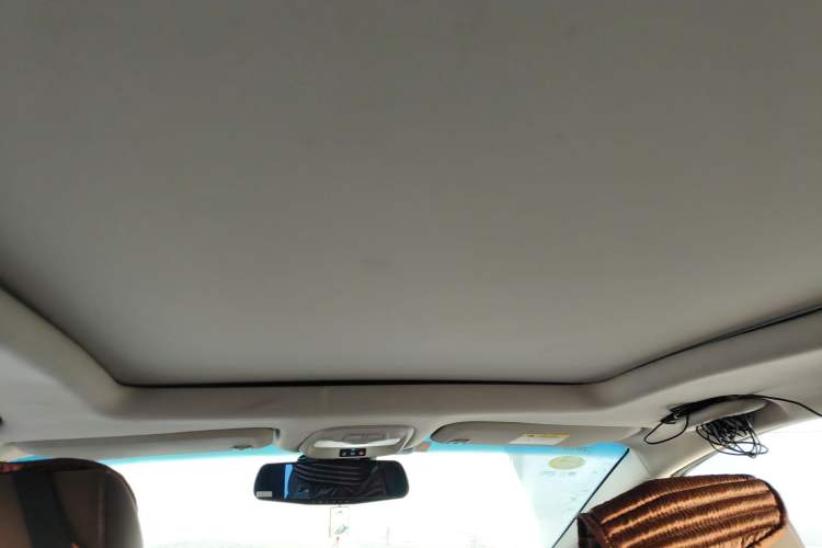 Used Buick GL6 2019 18T 6-Seater Connected Luxury Version China VI Standard Headliner