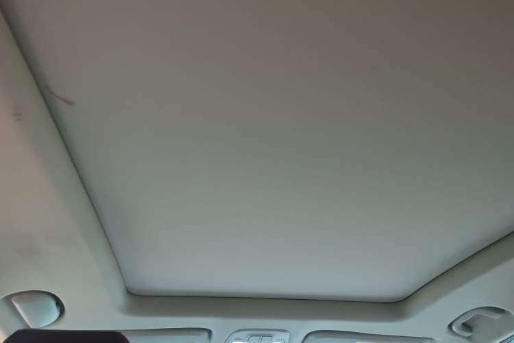 Used Buick GL6 2019 18T 6-Seater Connected Luxury Version China VI Standard Headliner