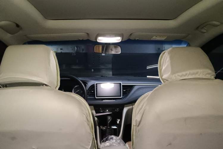 Used Buick GL6 2019 18T 6-Seater Elite Version China VI Standard Headliner