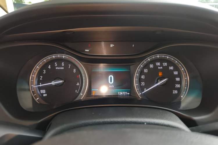 Used Buick GL6 2019 18T 6-Seater Elite Version China V Standard Instrument Cluster