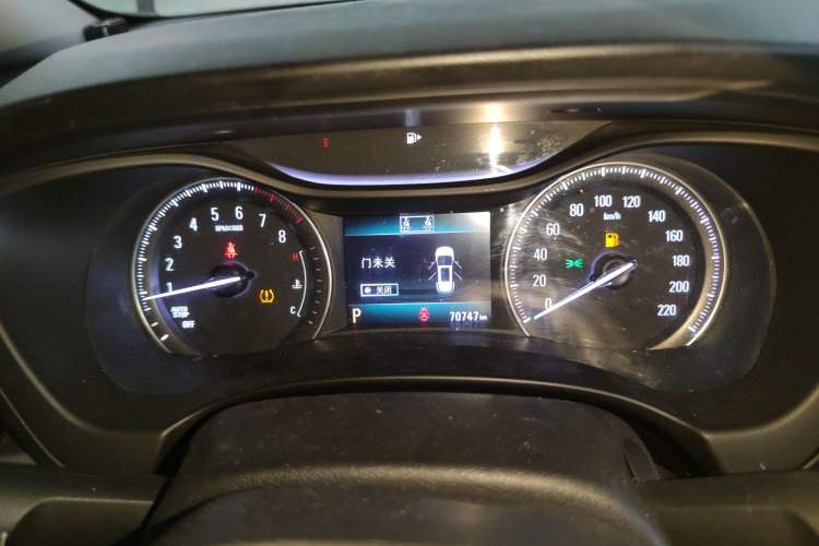 Used Buick GL6 2019 18T 6-Seater Elite Version China V Standard Instrument Cluster