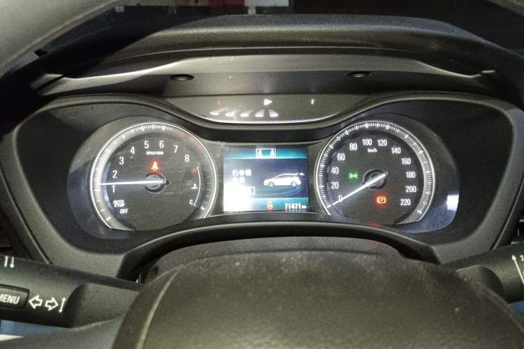 Used Buick GL6 2019 18T 6-Seater Elite Version China VI Standard Instrument Cluster