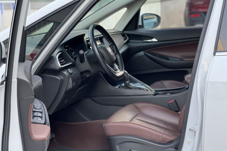 Used Buick GL6 2019 18T 6-Seater Connected Luxury Version China VI Standard Interior 1