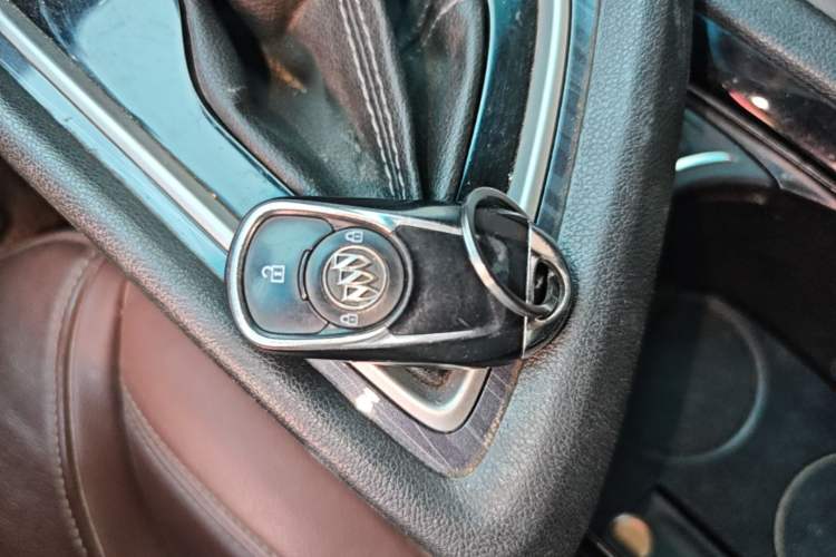 Used Buick GL6 2019 18T 6-Seater Connected Luxury Version China V Standard Interior 1