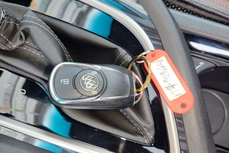 Used Buick GL6 2019 18T 6-Seater Connected Luxury Version China VI Standard Interior 1